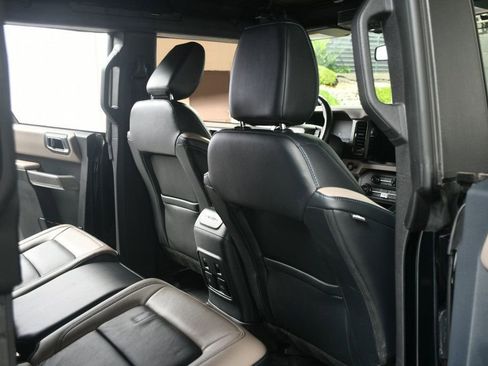 Used 2023 Ford Bronco Wildtrak AWD/4WD image 39