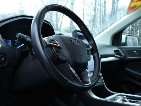 Used 2024 Ford Edge SEL AWD/4WD image 11