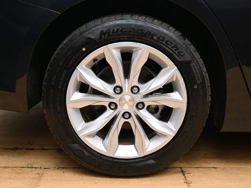 Used 2023 Chevrolet Malibu LT image 15