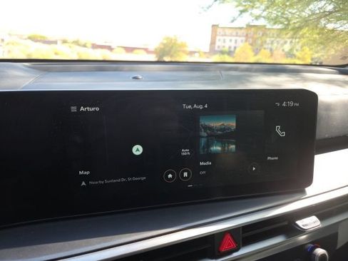 Certified 2024 Kia Sorento EX w/ Panoramic Sunroof Package FWD image 8