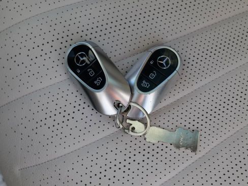 Used 2022 Mercedes-Benz S 500 4MATIC image 64