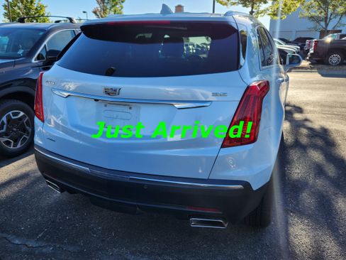 Used 2019 Cadillac XT5 Premium Luxury w/ Driver Assist Package AWD/4WD image 3