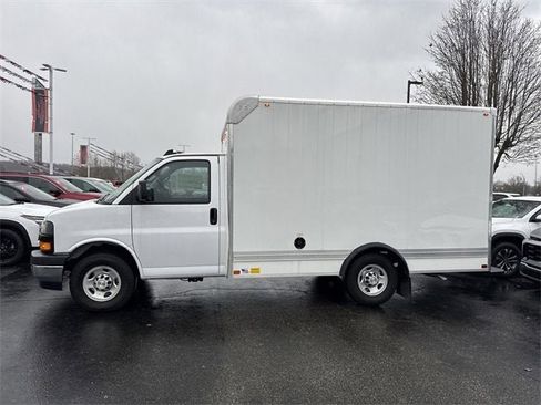 New 2025 Chevrolet Express 3500 w/ Power Convenience Package image 38