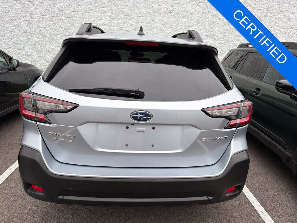 Used 2024 Subaru Outback Premium AWD/4WD image 2