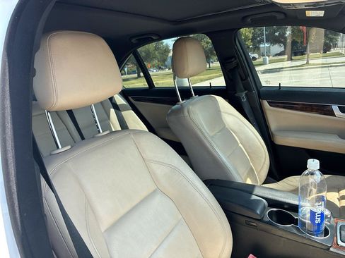 Used 2013 Mercedes-Benz C 300 4MATIC Sedan image 44