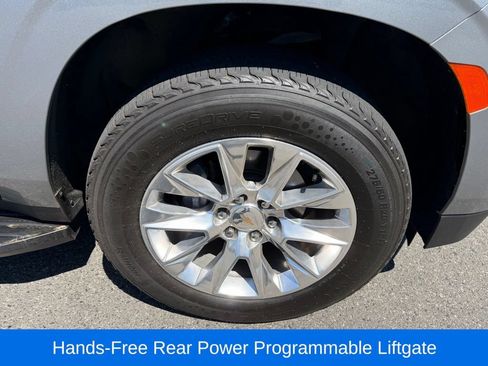 Used 2024 Chevrolet Suburban Premier AWD/4WD image 16