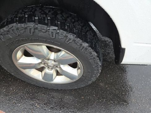 Used 2017 RAM 1500 Big Horn AWD/4WD image 5