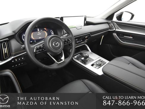 Used 2025 MAZDA CX-70 Plug-In Hybrid w/ Premium Pkg image 31