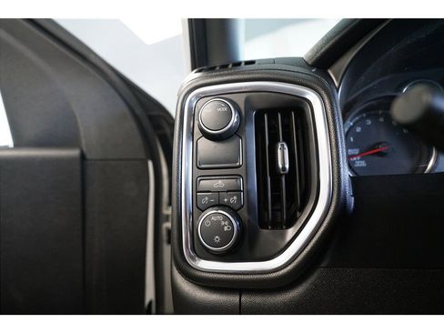 Used 2020 Chevrolet Silverado 1500 LT w/ All-Star Edition image 18