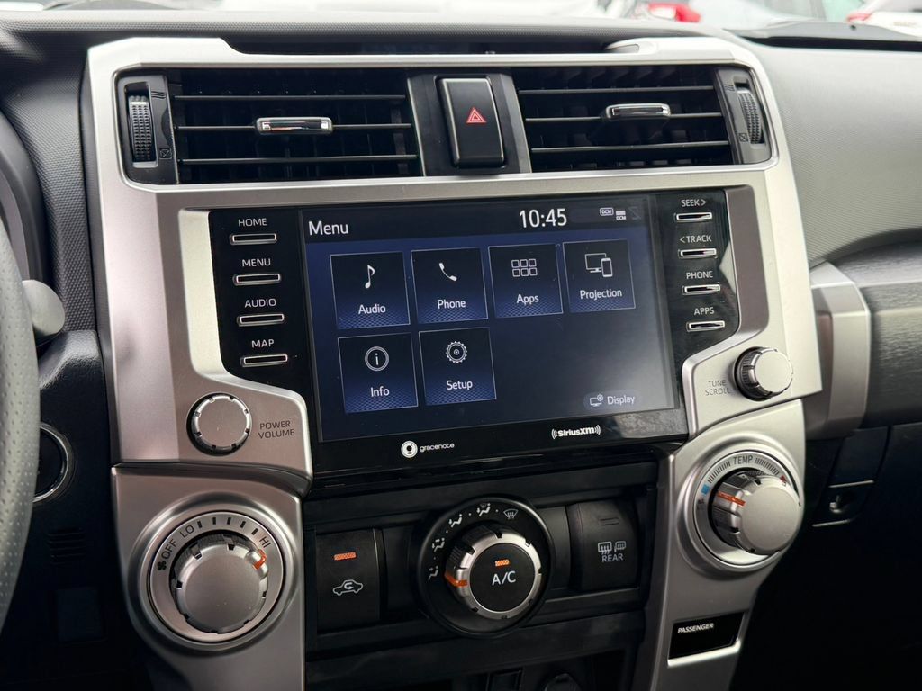Used 2024 Toyota 4Runner SR5 AWD/4WD image 36