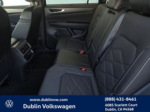 Certified 2024 Volkswagen Atlas Cross Sport SE image 12