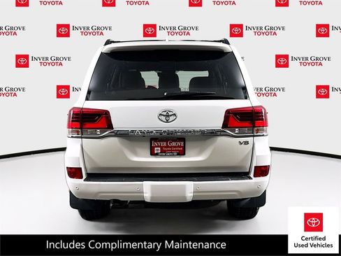 Certified 2020 Toyota Land Cruiser Base image 8