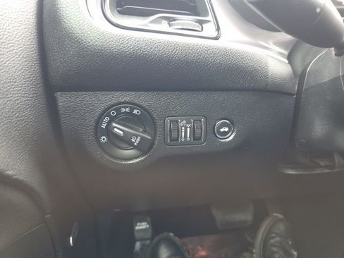 Used 2020 Dodge Challenger SXT w/ Blacktop Package image 17