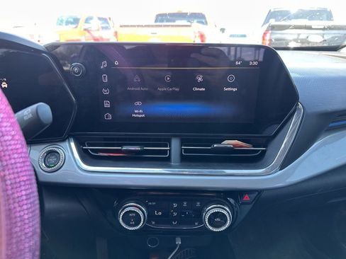 Used 2024 Chevrolet Trax LT w/ Driver Confidence Package image 7