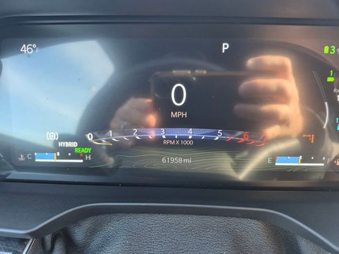 Used 2023 Jeep Grand Cherokee Trailhawk w/ Luxury Tech Group III image 27