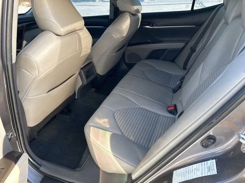 Used 2022 Toyota Camry SE image 31