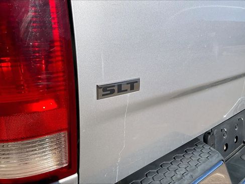 Used 2011 RAM 1500 Classic SLT image 11