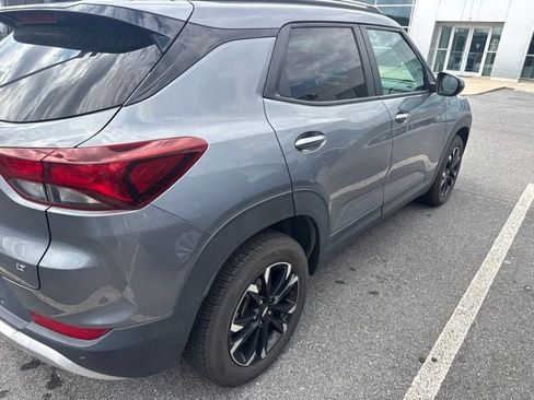 Used 2022 Chevrolet TrailBlazer LT w/ Convenience Package FWD image 14