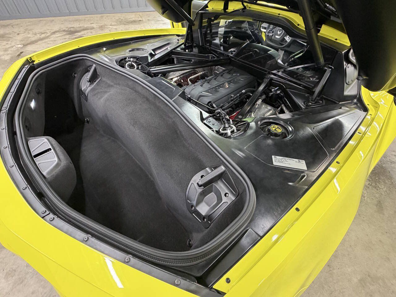 Used 2023 Chevrolet Corvette Stingray Premium Cpe w/ 3LT RWD image 8