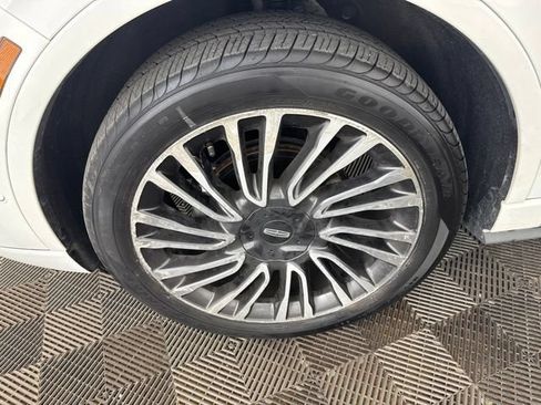 Used 2020 Lincoln Corsair Reserve w/ Equipment Group 201A FWD image 30