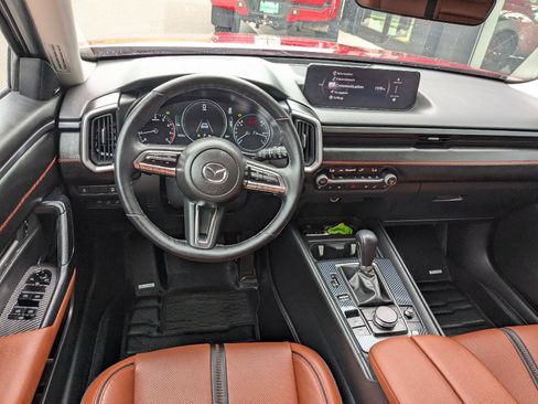 Used 2025 MAZDA CX-50 AWD 2.5 Turbo w/ Premium Pkg image 16