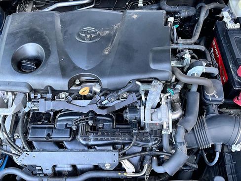 Used 2018 Toyota Camry SE w/ Audio Package FWD image 33