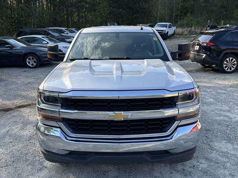 Used 2017 Chevrolet Silverado 1500 LT w/ Trailering Package image 3