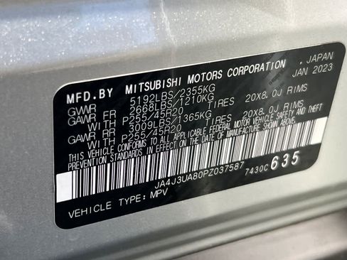 Used 2023 Mitsubishi Outlander SE image 36