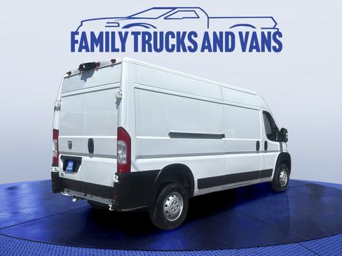 Used 2022 RAM ProMaster 2500 w/ Interior LED Lighting Group FWD image 5