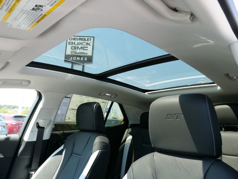 New 2025 Buick Envision Sport Touring image 25