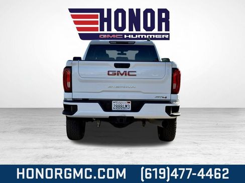Used 2022 GMC Sierra 2500 AT4 image 4