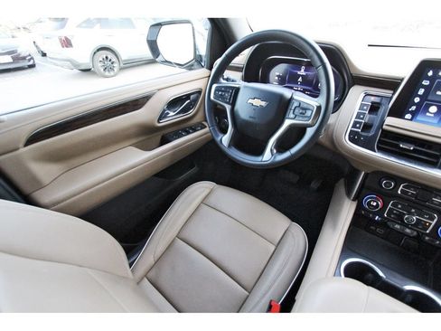 Used 2024 Chevrolet Tahoe Premier w/ Premium Package RWD image 8
