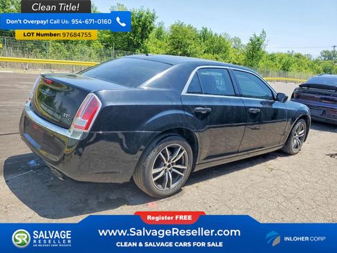 Used 2014 Chrysler 300 C w/ Light Group RWD image 4