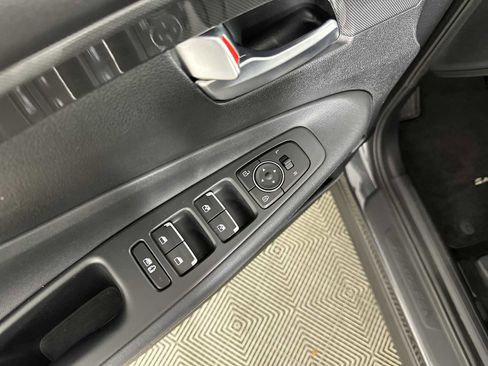 Used 2021 Hyundai Santa Fe SEL w/ Convenience Package FWD image 17