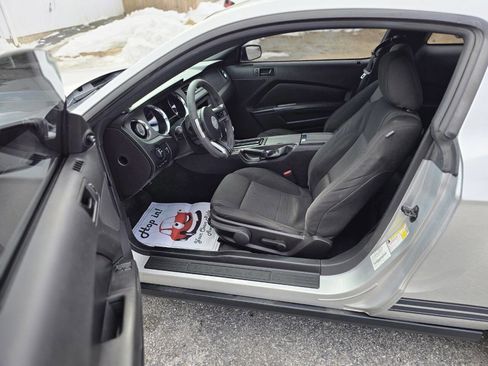 Used 2011 Ford Mustang Coupe w/ 101A Rapid Spec Order Code image 18