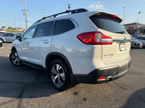 Used 2019 Subaru Ascent Premium AWD/4WD image 10