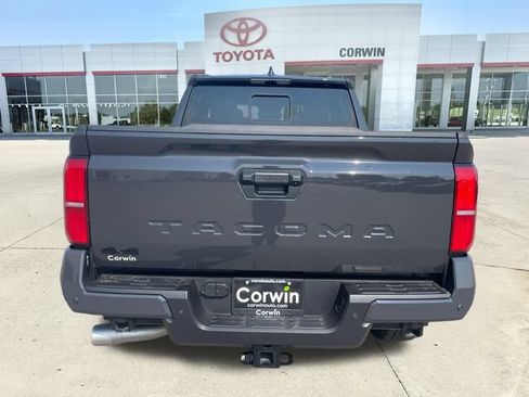 Used 2024 Toyota Tacoma TRD Off-Road w/ TRD Off Road Upgrade Package AWD/4WD image 4