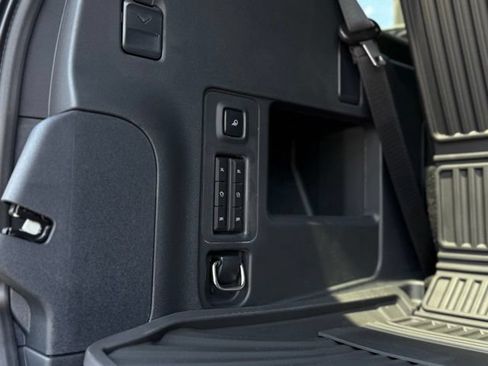 New 2026 Ford Expedition Platinum w/ Stealth Performance Package AWD/4WD image 40