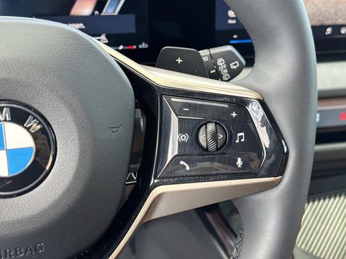 Used 2025 BMW X3 xDrive30i w/ Premium Package image 30