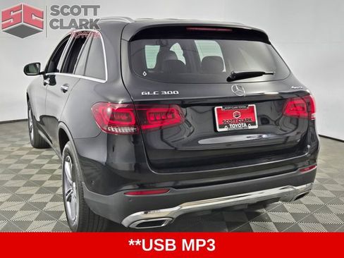 Used 2021 Mercedes-Benz GLC 300 4MATIC image 6