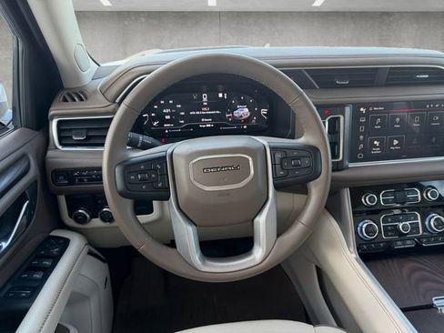 Certified 2023 GMC Yukon Denali image 21