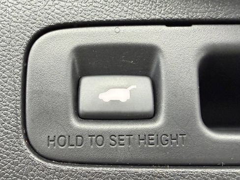 Used 2022 Honda CR-V Touring image 16