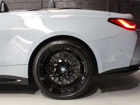 Used 2022 BMW M4 xDrive Competition image 28