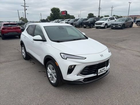 New 2026 Buick Encore GX Preferred w/ Comfort Package FWD image 8