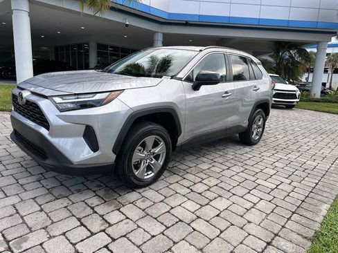 Used 2025 Toyota RAV4 LE AWD/4WD image 21