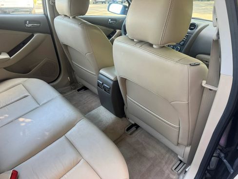 Used 2012 Nissan Altima 3.5 SR w/ Sport Pkg FWD image 21
