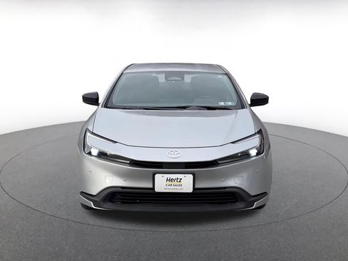Used 2025 Toyota Prius LE image 4