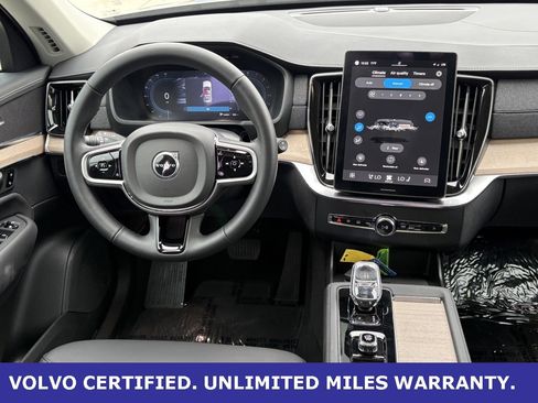Certified 2025 Volvo XC90 B6 Plus image 14
