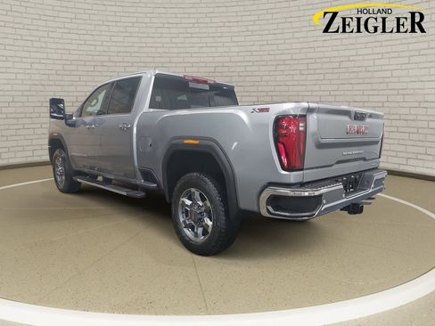 New 2026 GMC Sierra 2500 SLT w/ SLT Premium Package image 7