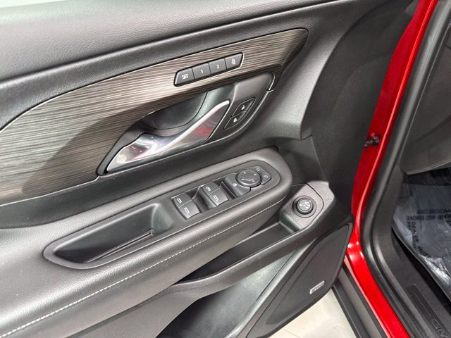 Used 2022 GMC Terrain SLT w/ Infotainment Package II FWD image 12
